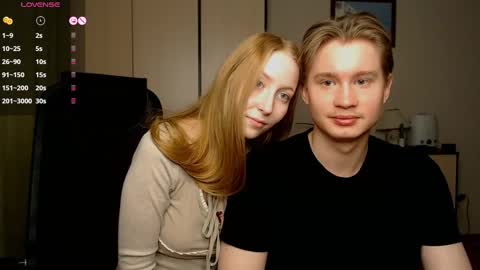 Snapshot of lessyxjhony chatting on February 25, 11:00 pm Alisa Jhony online show from February 25, 11:00 pm