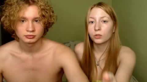 Snapshot of lessyxjhony chatting on November 2, 10:34 pm Alisa Jhony online show from November 2, 10:34 pm