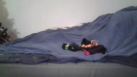 neoglo online show from December 22, 7:31 pm