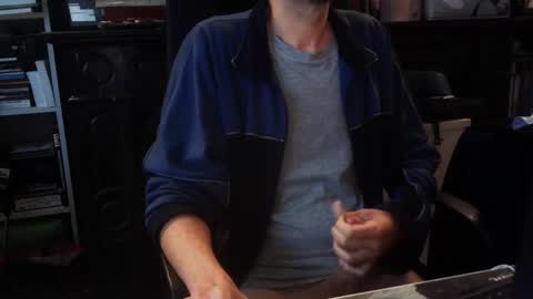 Vampiro Diurno online show from October 10, 4:28 pm