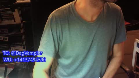 Vampiro Diurno online show from February 5, 8:13 pm