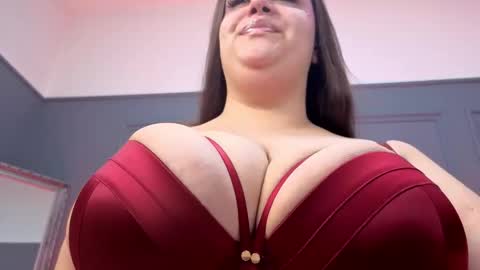 Lethia online show from February 14, 9:33 pm