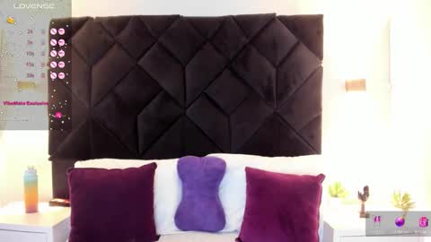 letiziia online show from November 6, 7:48 pm