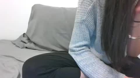 Snapshot of lets_play143 chatting on December 8, 6:43 am lets_play143 online show from December 8, 6:43 am