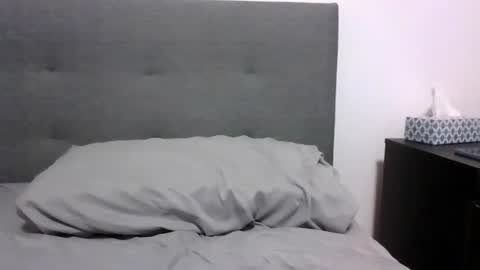 lets_play143 online show from November 18, 1:11 am