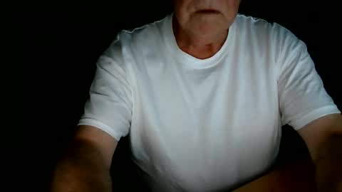 Snapshot of letscum2gether0 chatting on July 4, 1:01 am letscum2gether0 online show from July 4, 1:01 am