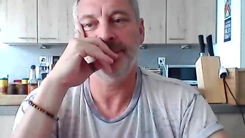 Snapshot of letshavefun2gether68 chatting on July 8, 9:25 am letshavefun2gether68 online show from July 8, 9:25 am