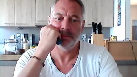 Snapshot of letshavefun2gether68 chatting on August 5, 7:33 am letshavefun2gether68 online show from August 5, 7:33 am