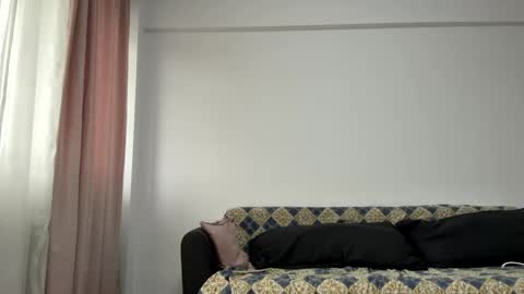 Snapshot of lettali chatting on October 2, 8:43 am follow me here you find me online show from October 2, 8:43 am