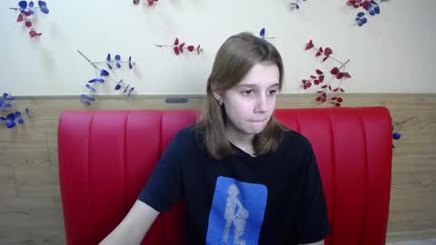 Snapshot of letty_curly chatting on December 5, 3:39 pm letty_curly online show from December 5, 3:39 pm