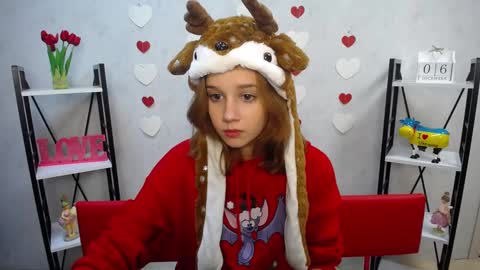 Snapshot of letty_curly chatting on December 6, 12:05 pm letty_curly online show from December 6, 12:05 pm