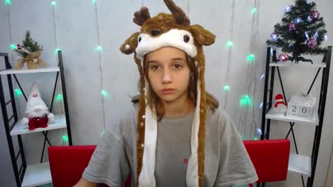 Snapshot of letty_curly chatting on December 20, 12:19 am letty_curly online show from December 20, 12:19 am