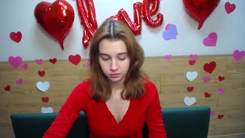 Snapshot of letty_curly chatting on February 5, 12:06 pm letty_curly online show from February 5, 12:06 pm