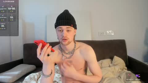 lev_miller online show from April 27, 11:41 am