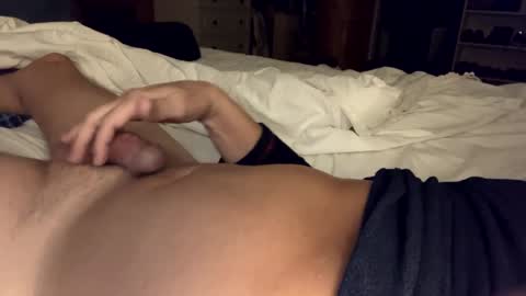 Snapshot of levec7 chatting on December 19, 5:18 am levec7 online show from December 19, 5:18 am