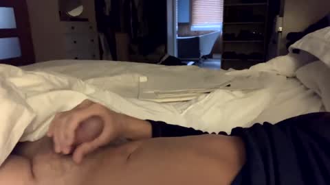 Snapshot of levec7 chatting on December 28, 1:38 pm levec7 online show from December 28, 1:38 pm