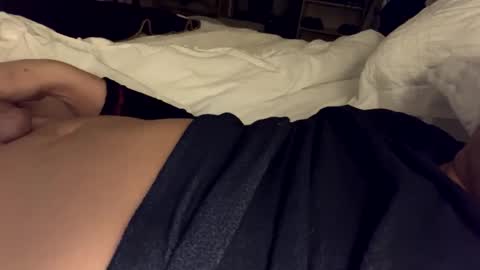 Snapshot of levec7 chatting on February 1, 4:56 am levec7 online show from February 1, 4:56 am