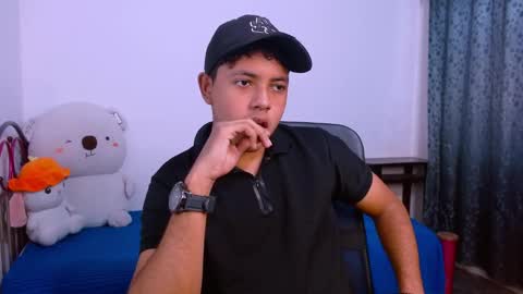      0600AM-1200PM - online show from November 30, 9:08 pm