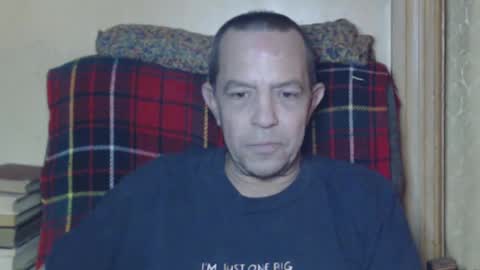 Snapshot of levon48 chatting on December 4, 1:03 am levon48 online show from December 4, 1:03 am