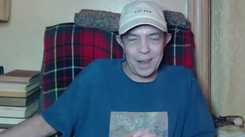 Snapshot of levon48 chatting on January 14, 1:15 am levon48 online show from January 14, 1:15 am