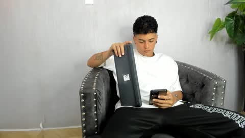 Snapshot of levy_steve chatting on February 1, 6:00 am LevySteven online show from February 1, 6:00 am