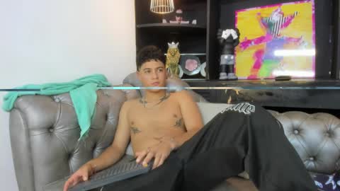 Snapshot of levy_steve chatting on February 22, 5:34 am LevySteven online show from February 22, 5:34 am