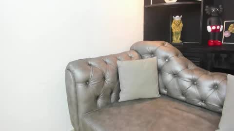 Snapshot of levy_steve chatting on February 27, 6:18 am LevySteven online show from February 27, 6:18 am