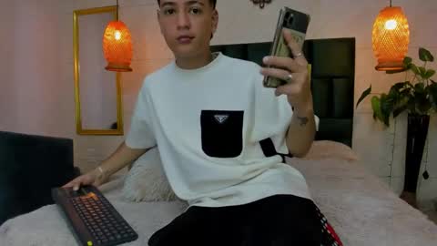 Snapshot of levy_steve chatting on September 19, 3:41 am LevySteven online show from September 19, 3:41 am