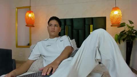 Snapshot of levy_steve chatting on October 12, 3:16 am LevySteven online show from October 12, 3:16 am