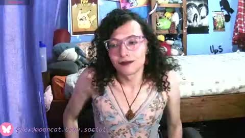 Lewd Mooncat online show from June 12, 10:41 pm