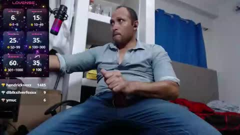 Lewis online show from December 27, 10:05 pm