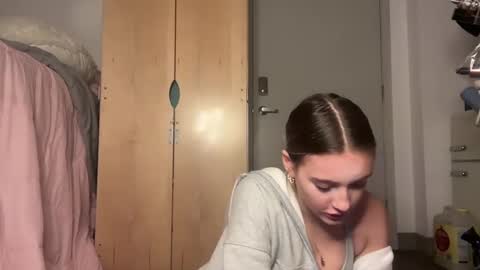 lexisRose online show from December 3, 12:02 am
