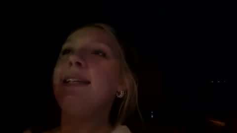 lexisRose online show from December 19, 4:34 am