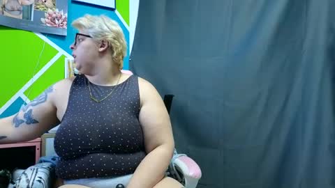 Lexi und Lex online show from January 10, 7:46 am