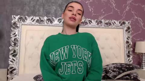 lexi__vicious online show from January 11, 5:41 am