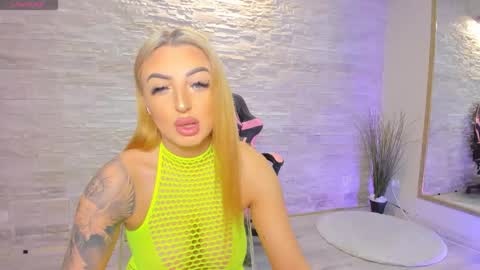 Lexi online show from October 14, 4:24 am