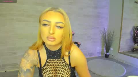 Lexi online show from October 22, 5:30 am