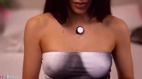 Snapshot of lexi_reed_ chatting on October 21, 2:18 pm Lexi Reed online show from October 21, 2:18 pm