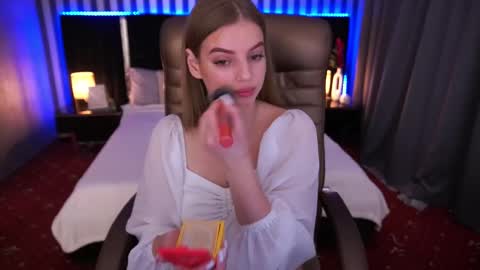 Snapshot of lexi_si chatting on February 28, 7:58 am lexi_si online show from February 28, 7:58 am