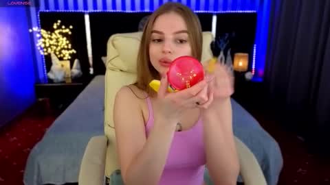 Snapshot of lexi_si chatting on December 15, 7:01 am lexi_si online show from December 15, 7:01 am