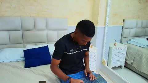 Snapshot of lexianddeker chatting on September 26, 4:44 pm Lexi  Derek online show from September 26, 4:44 pm