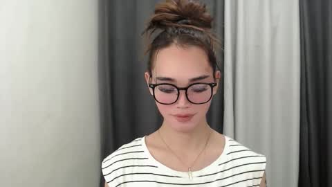lexibabe_ online show from November 26, 8:26 am