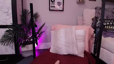 Lexi Smith online show from October 3, 9:50 am