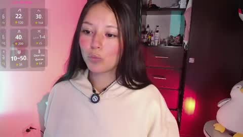 Snapshot of lexie_babe chatting on July 12, 2:35 am Lexie Thompson 8pm 0000am -5 online show from July 12, 2:35 am