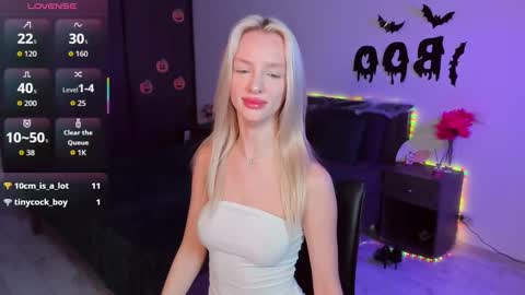 lexieblonde online show from October 24, 7:05 am