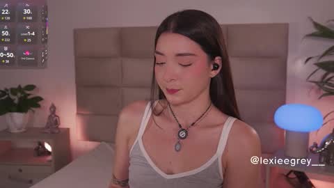 Lexie  online show from March 14, 11:59 am