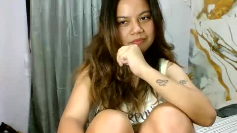Snapshot of lexielar chatting on April 20, 5:59 pm LEXIE online show from April 20, 5:59 pm