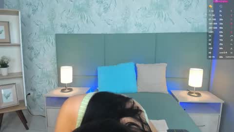 Lexie Thompson  online show from October 3, 12:02 pm