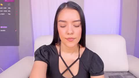 Lexie Thompson  online show from July 25, 12:14 pm