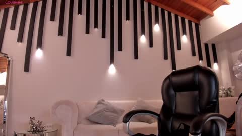 Snapshot of lexiewayne chatting on January 18, 12:24 am Lexie online show from January 18, 12:24 am